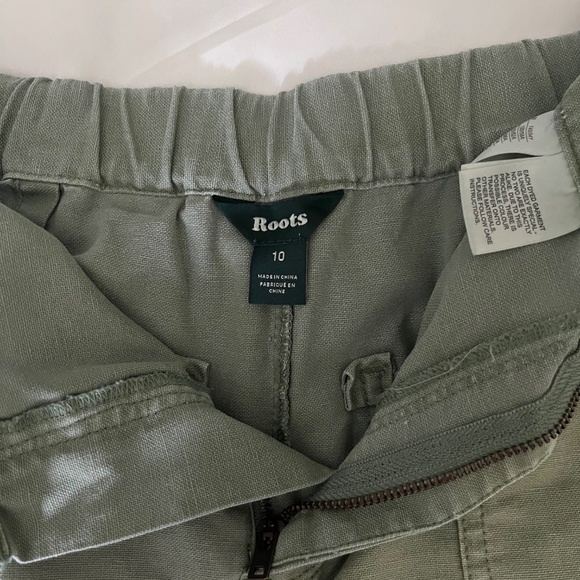 Roots High-waisted Shorts - Picture 2 of 5